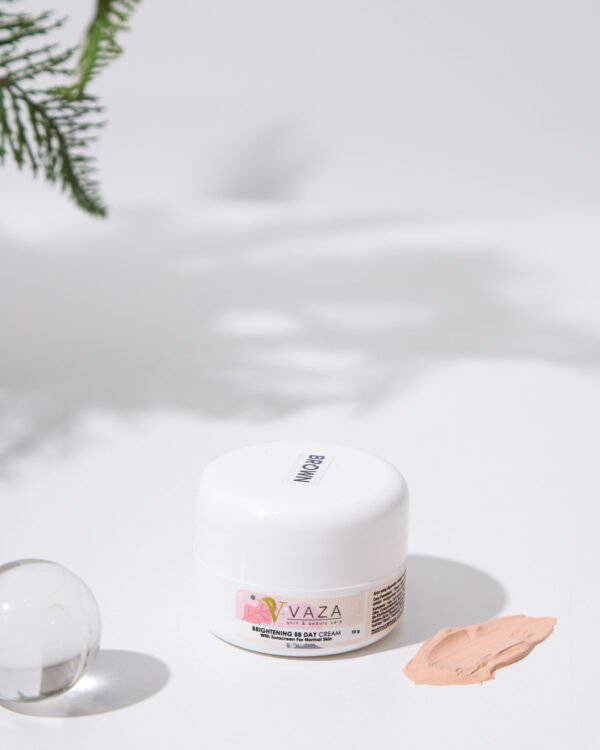 BRIGHTENING BB DAY CREAM (With Suncreen For Normal Skin)